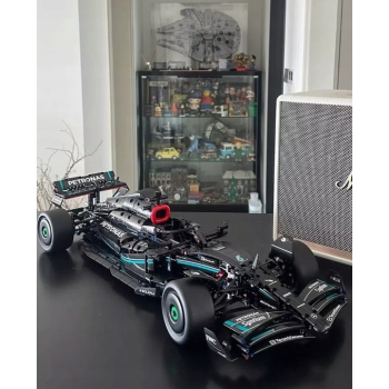 KLOCKI SAMOCHÓD F1 Mercedes-AMG F1 W14 E Perfmance 1642 el. MEGA ZESTAW