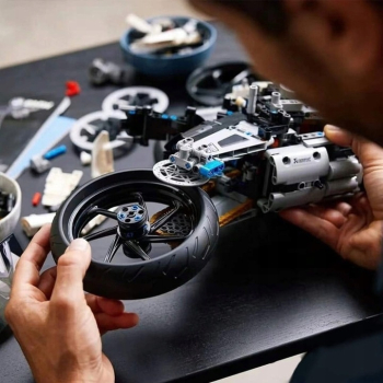 KLOCKI Technik Technic Motor Motocykl BMW M 1000 RR 1920 el. MEGA ZESTAW